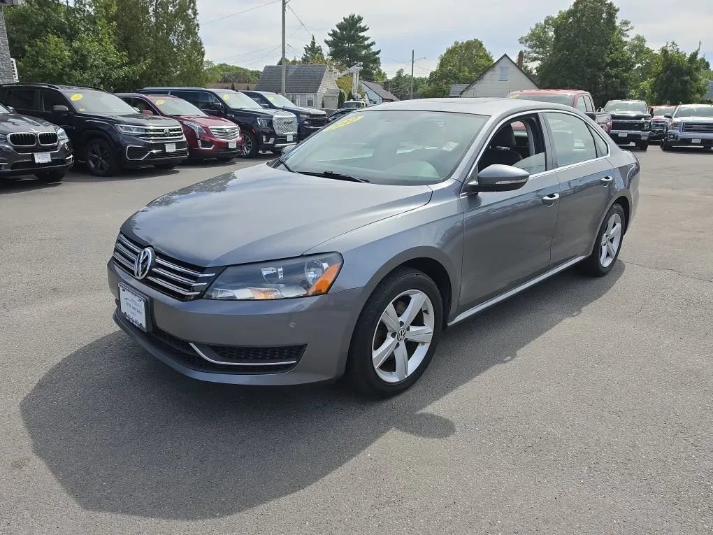Used 2012 Volkswagen Passat 2.5 SE FWD image 3