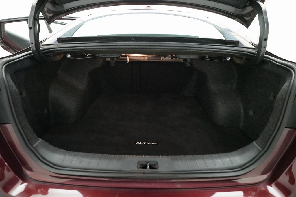 Used 2024 Nissan Altima 2.5 SV image 10