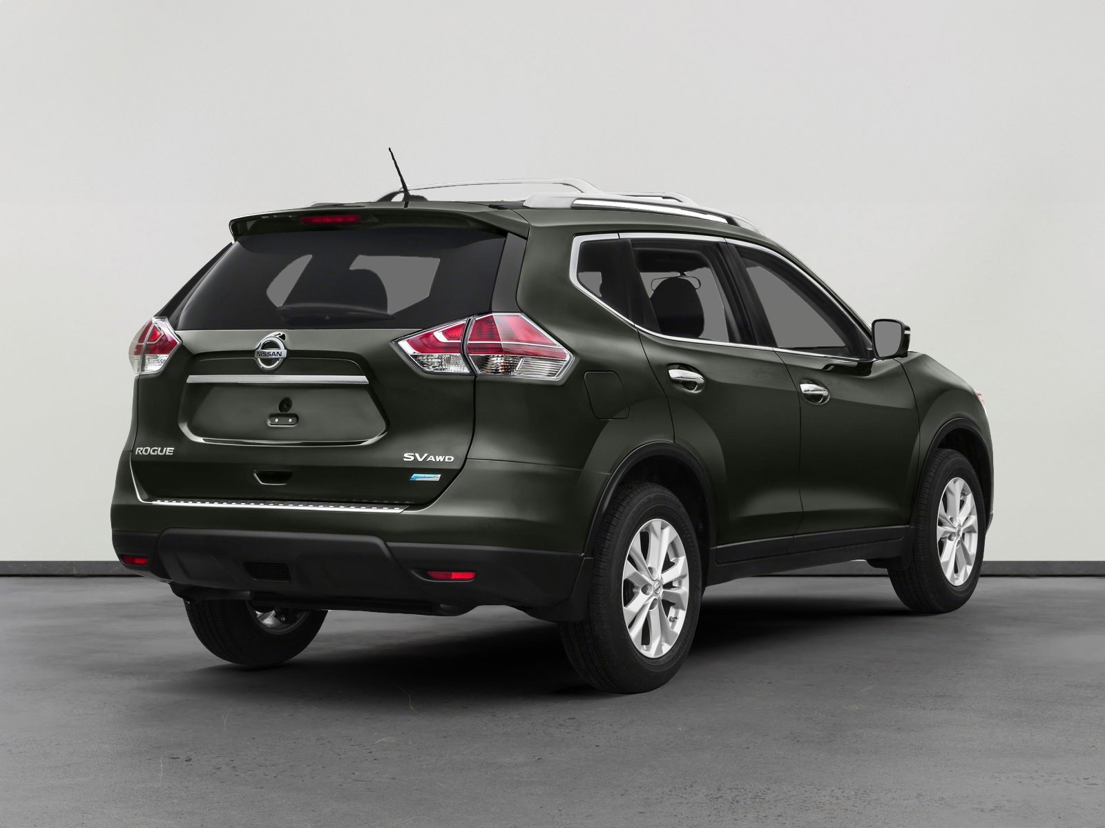 Used 2015 Nissan Rogue SL image 2