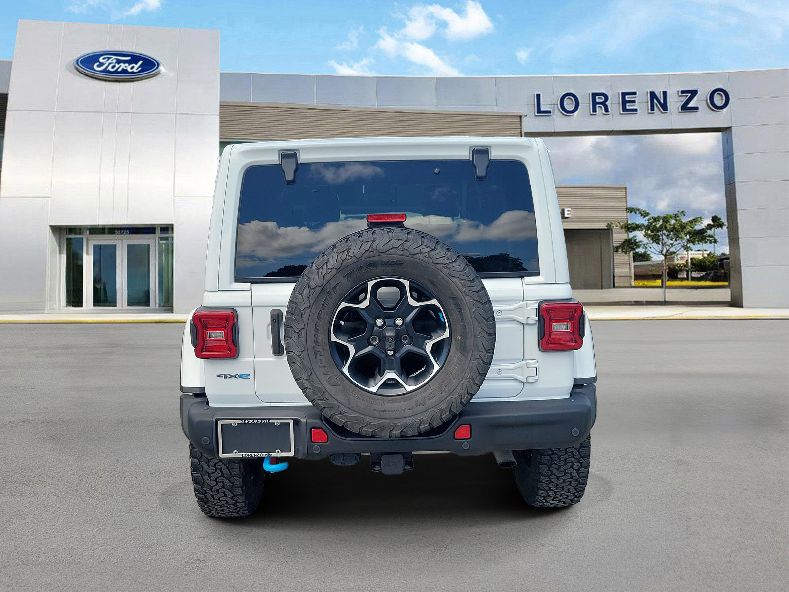 Used 2022 Jeep Wrangler Unlimited Rubicon 4xe w/ Steel Bumper Group AWD/4WD image 6
