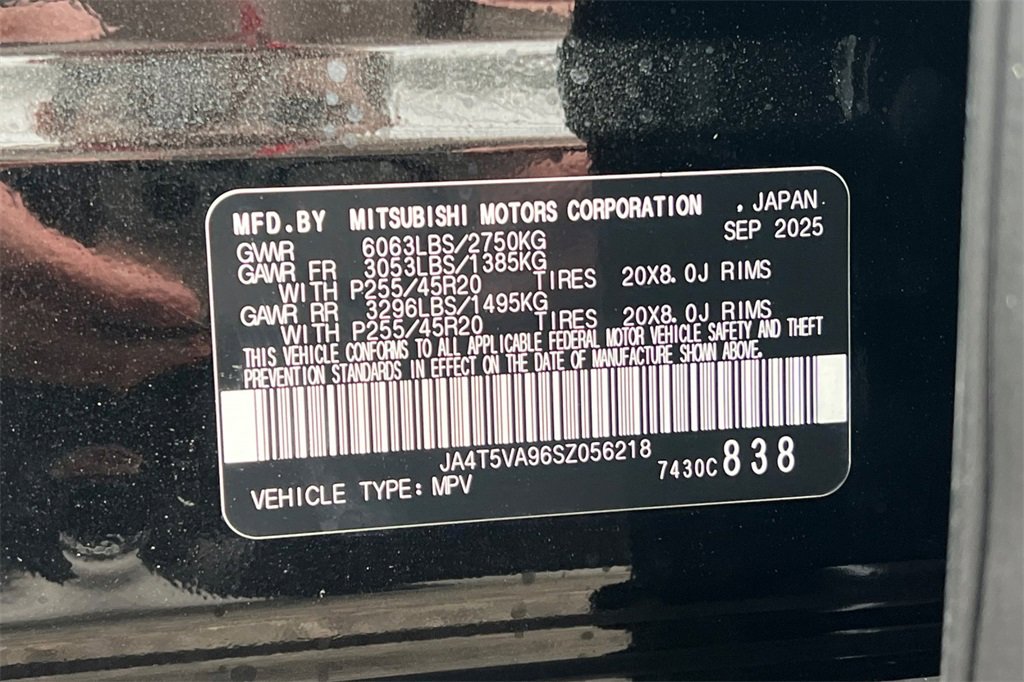 New 2025 Mitsubishi Outlander SE image 29