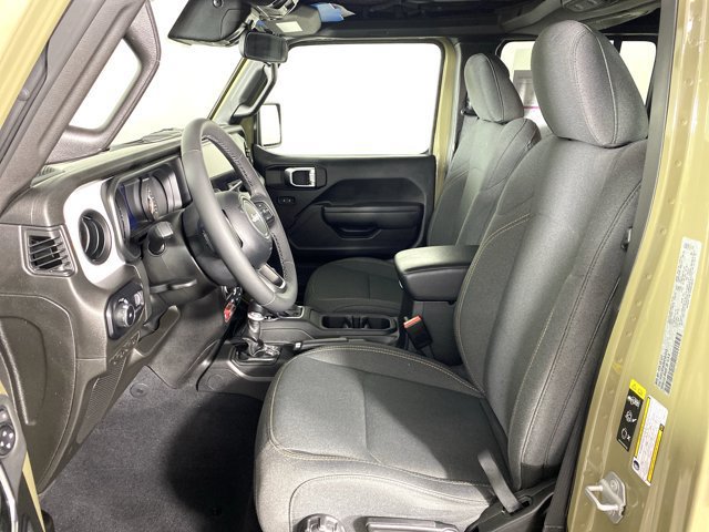 Used 2025 Jeep Wrangler Unlimited Sport AWD/4WD image 15