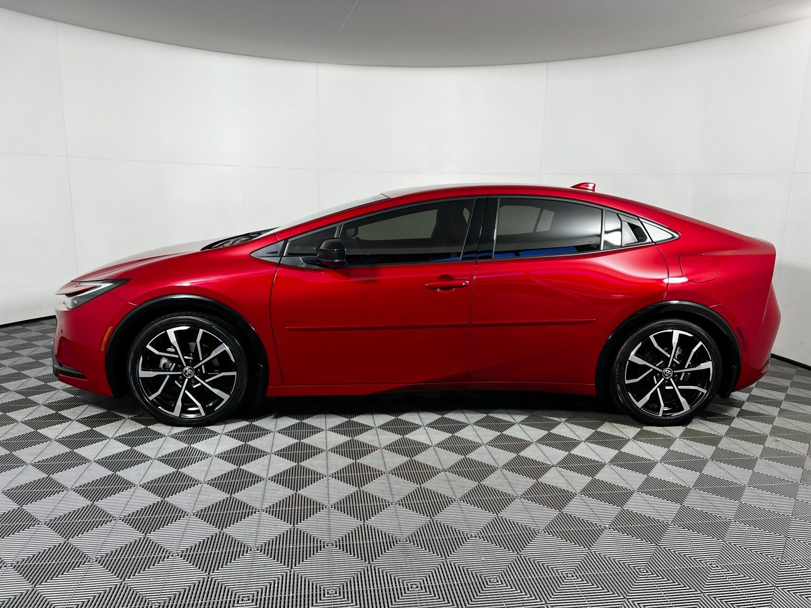 Certified 2024 Toyota Prius Prime XSE image 8