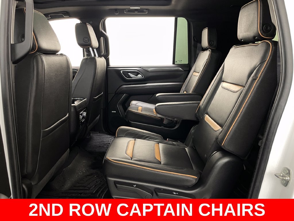 Used 2023 GMC Yukon XL AT4 w/ AT4 Premium Package AWD/4WD image 16