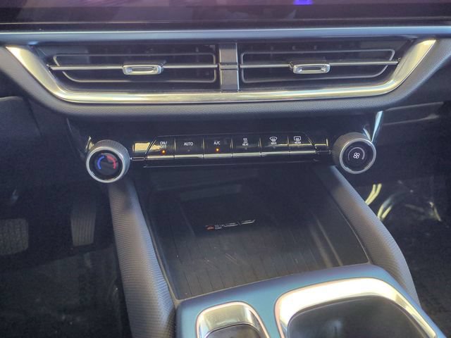 Certified 2026 Chevrolet Equinox EV LT AWD/4WD image 19