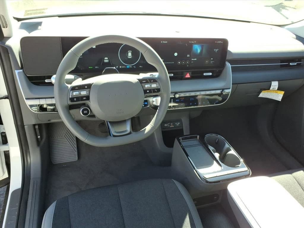 New 2025 Hyundai Ioniq 5 SE image 5