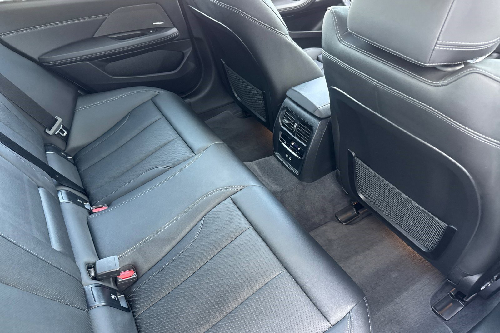 Used 2023 BMW i4 eDrive35 image 30