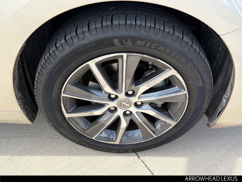 Used 2018 Lexus ES 300h w/ Luxury Package FWD image 9