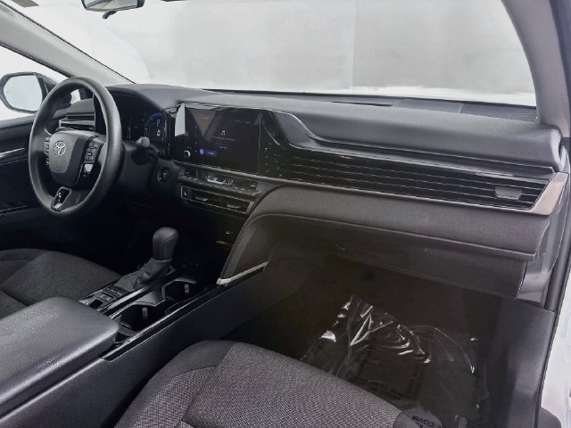 Used 2025 Toyota Camry LE FWD image 27