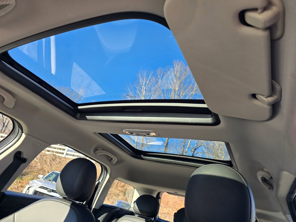 Used 2022 MINI Cooper Countryman image 11