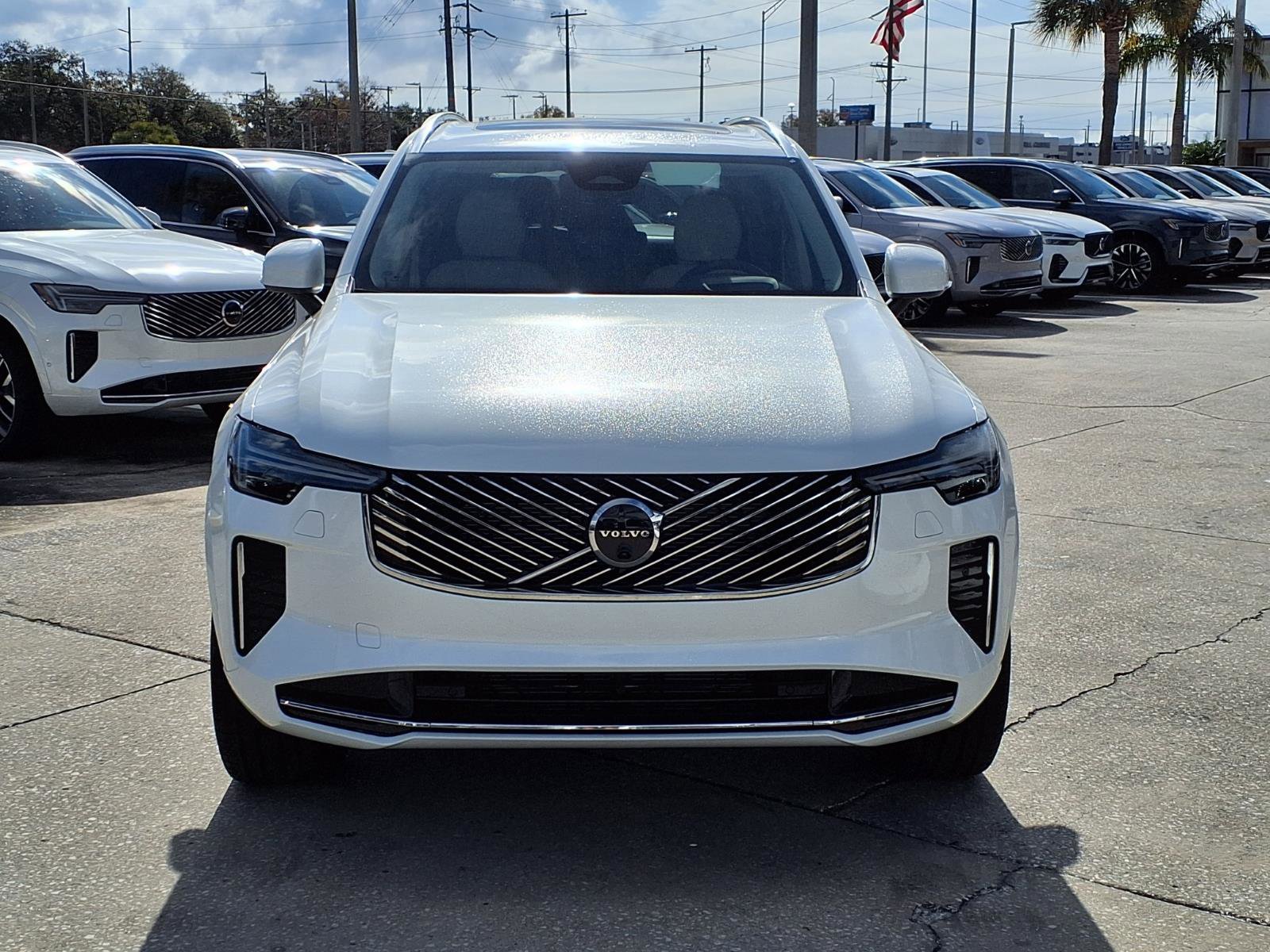 New 2026 Volvo XC90 B6 Ultra w/ Protection Package Premier image 2