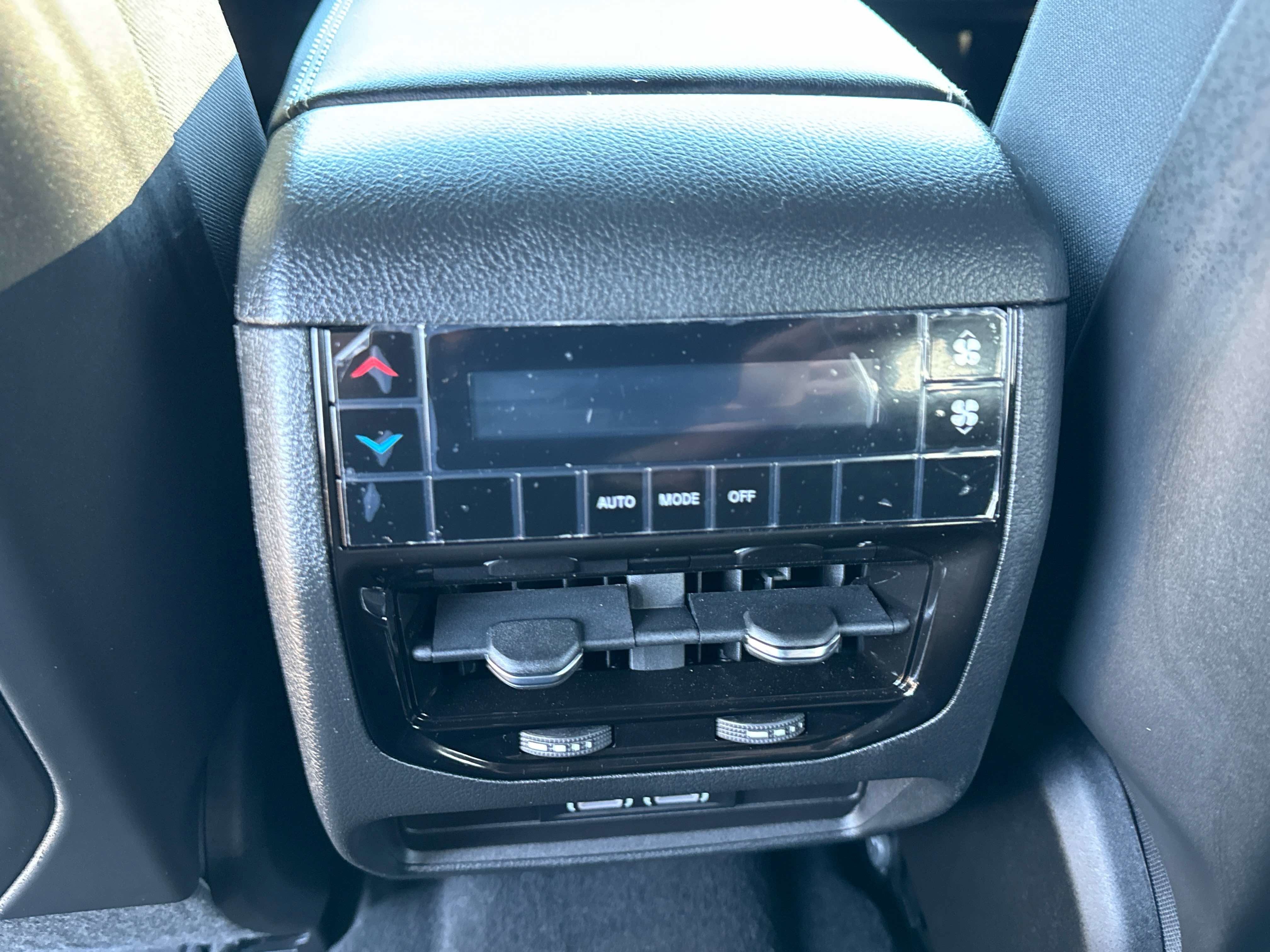 Used 2025 Jeep Grand Cherokee L Laredo w/ Trailer Tow Package AWD/4WD image 14
