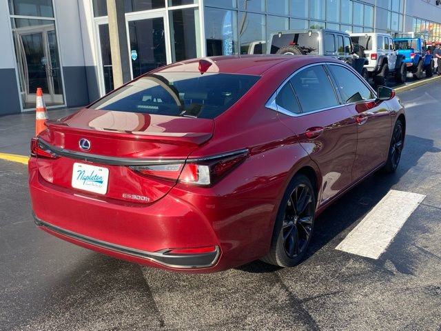 Used 2022 Lexus ES 300h F Sport w/ Accessory Package 2 image 8