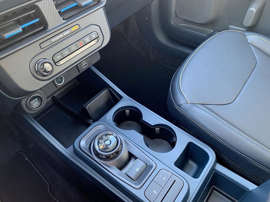 New 2026 Ford Maverick Lobo image 18