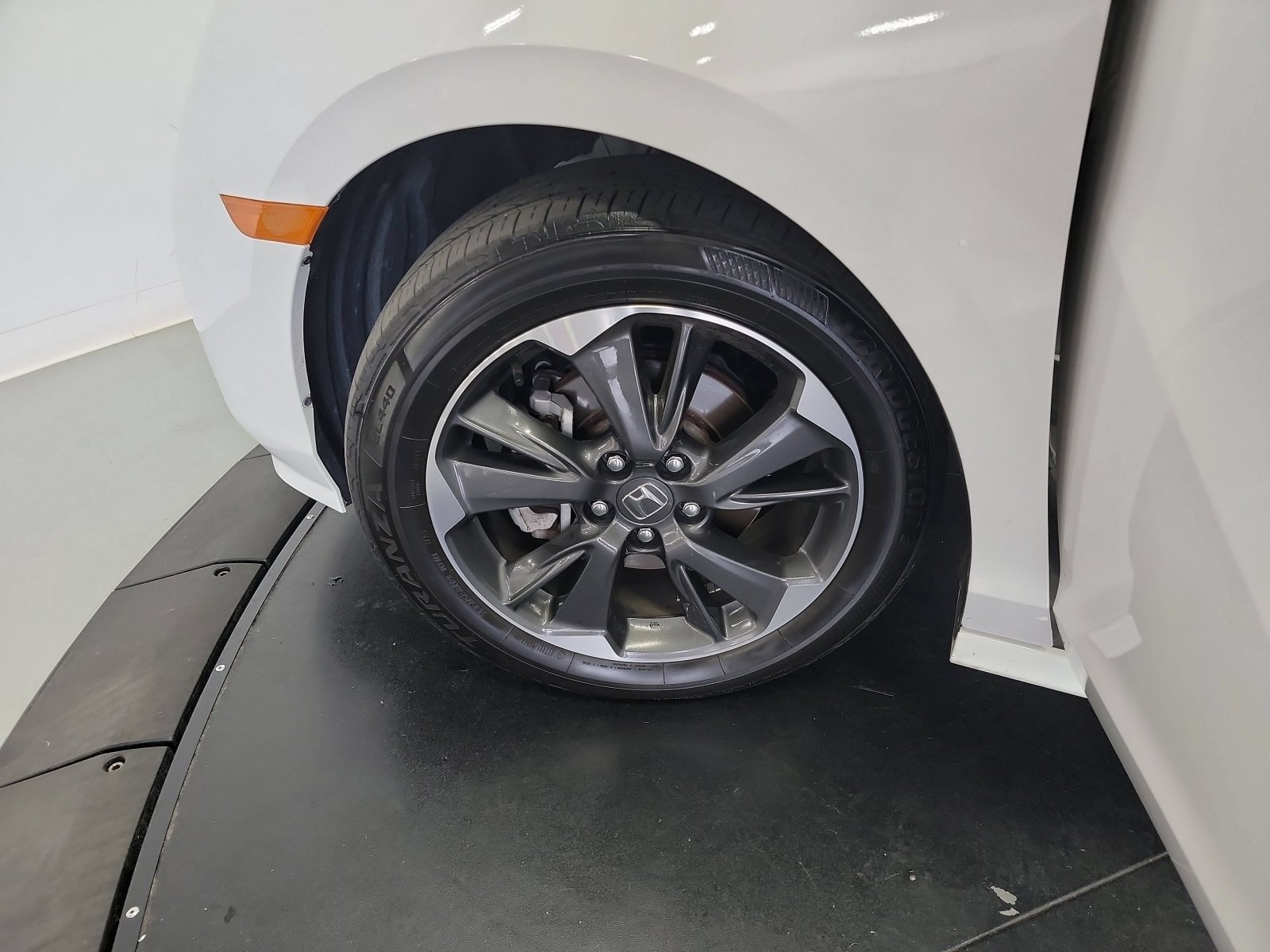 Certified 2023 Honda Odyssey Elite image 30
