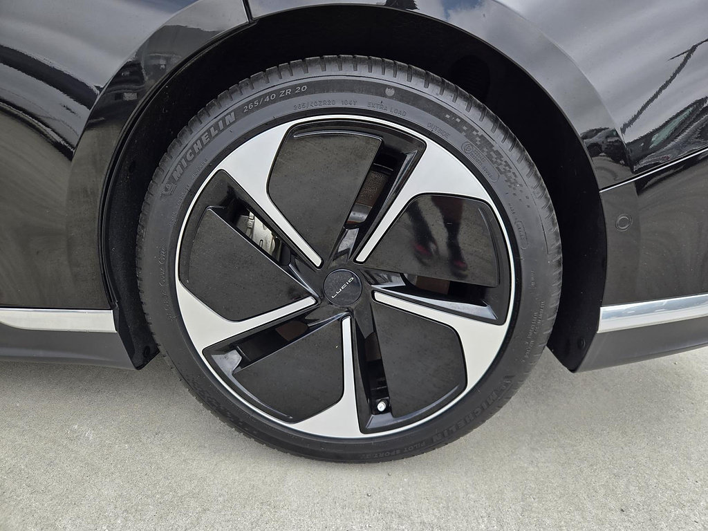 Used 2024 Lucid Air Touring AWD/4WD image 27