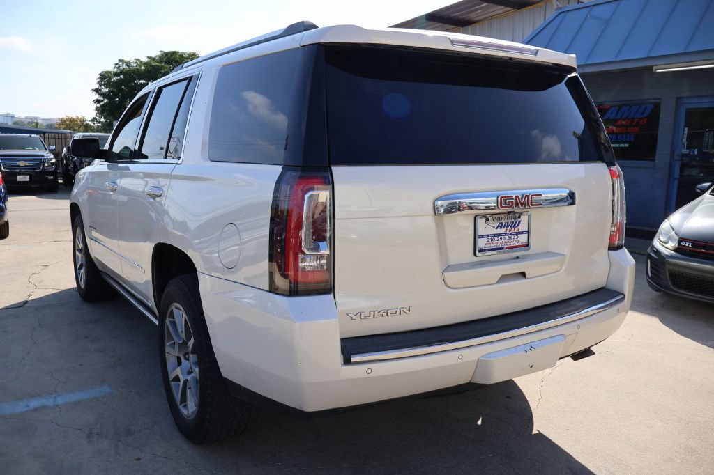 Used 2015 GMC Yukon Denali w/ Premium Package AWD/4WD image 5