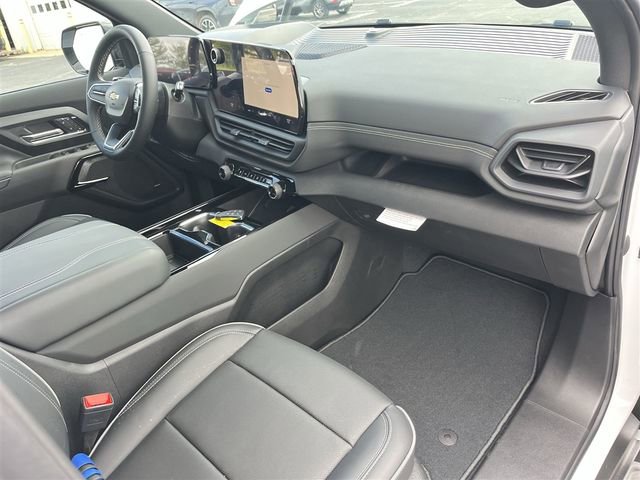 New 2025 Chevrolet Silverado EV LT image 29