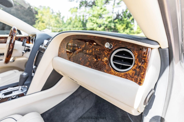 Used 2014 Bentley Flying Spur W12 AWD/4WD image 37