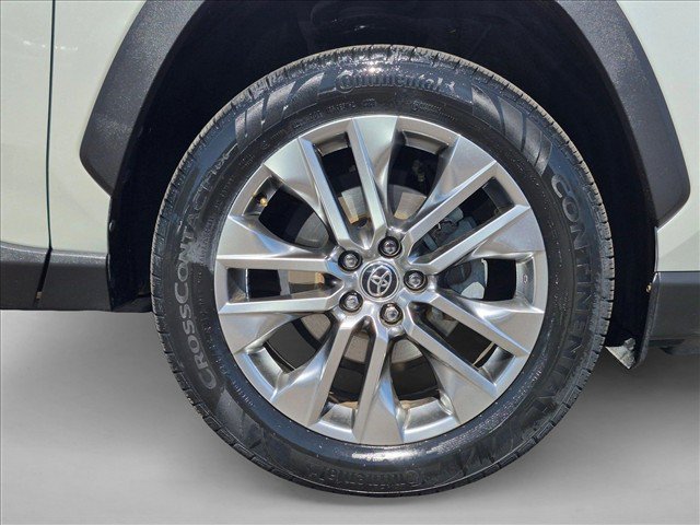 Used 2021 Toyota RAV4 Limited FWD image 23