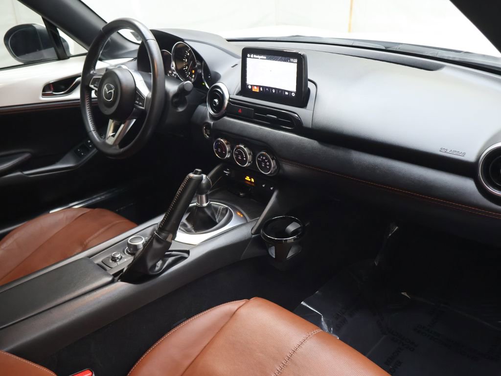Used 2022 MAZDA MX-5 Miata RF Grand Touring w/ Appearance Package image 11