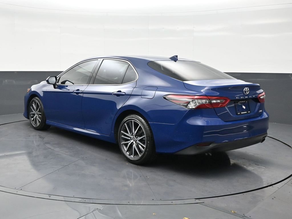 Used 2024 Toyota Camry XLE image 3