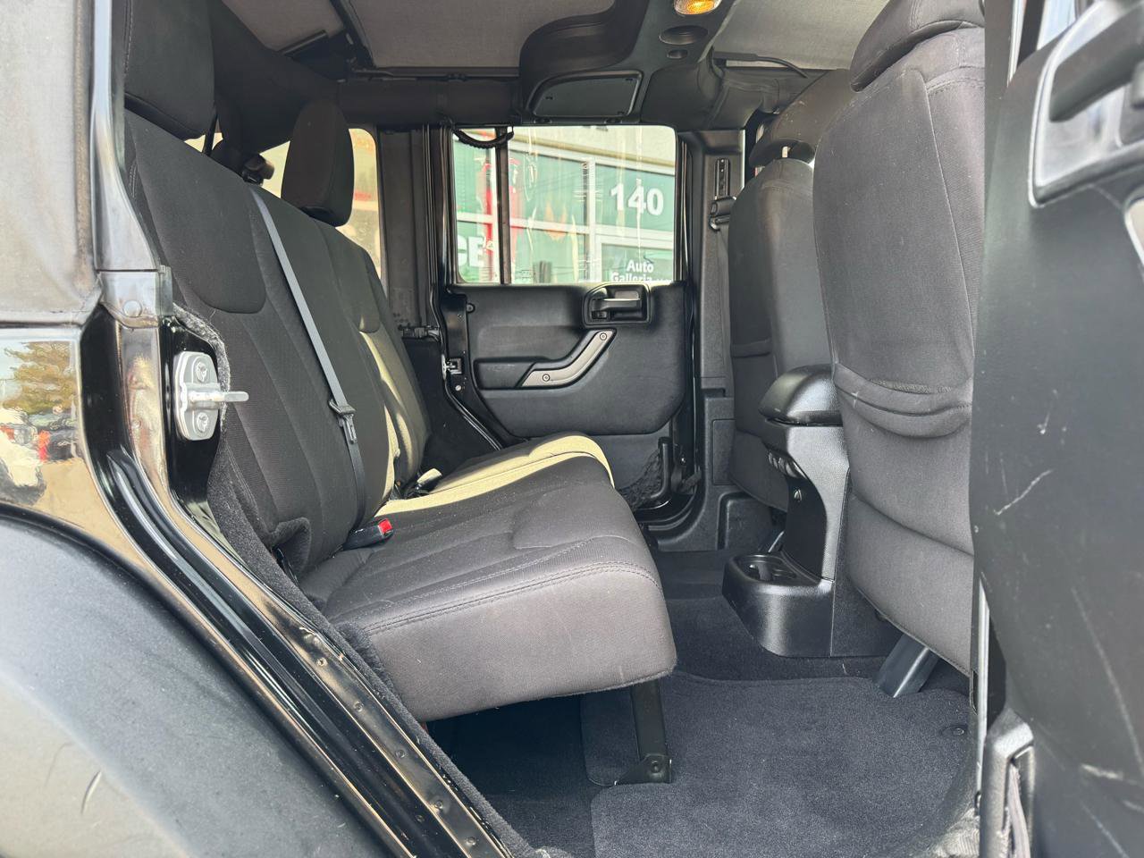 Used 2015 Jeep Wrangler Unlimited Sport w/ Quick Order Package 24S AWD/4WD image 17