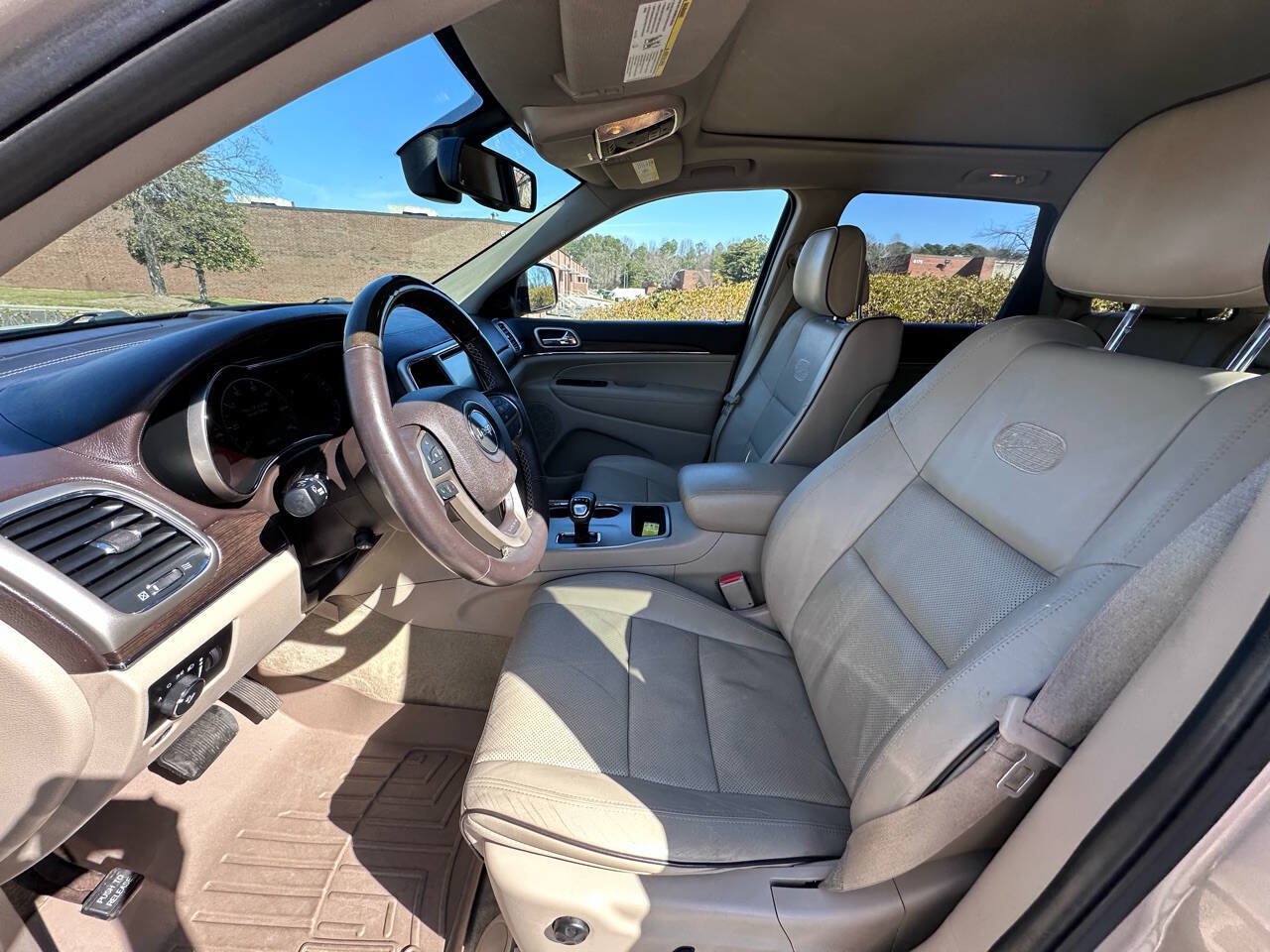 Used 2014 Jeep Grand Cherokee Overland w/ Trailer Tow Group IV RWD image 11
