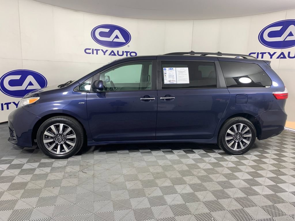 Used 2018 Toyota Sienna XLE Premium image 6
