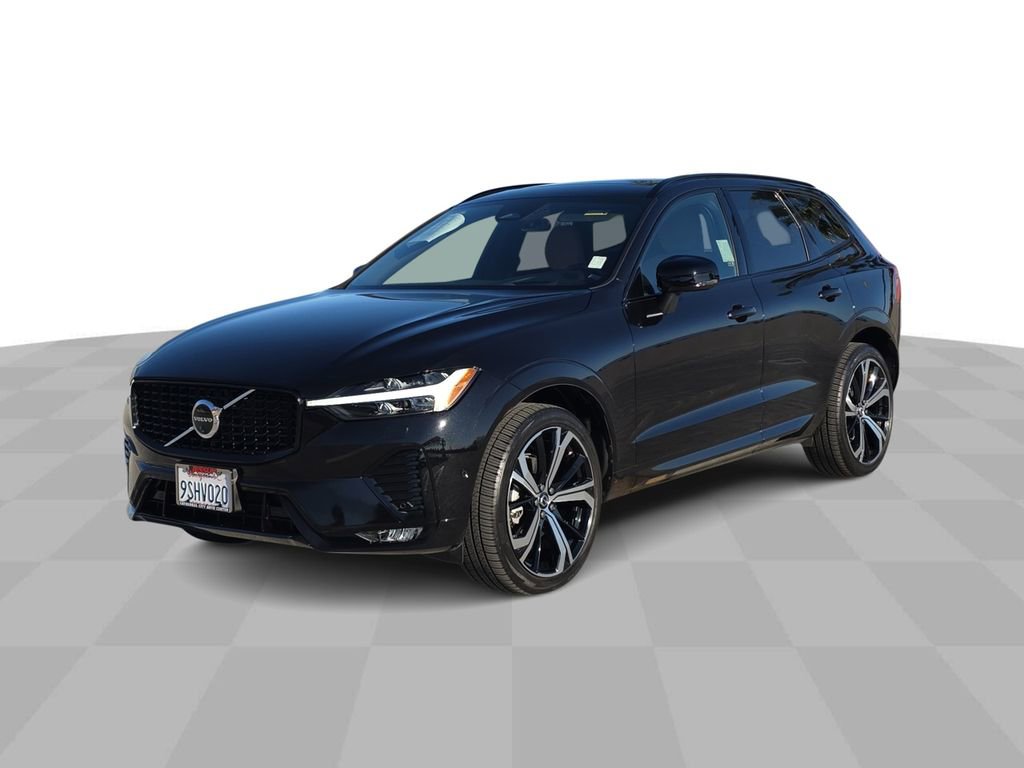 Used 2025 Volvo XC60 B5 Ultra w/ Protection Package Premier image 4