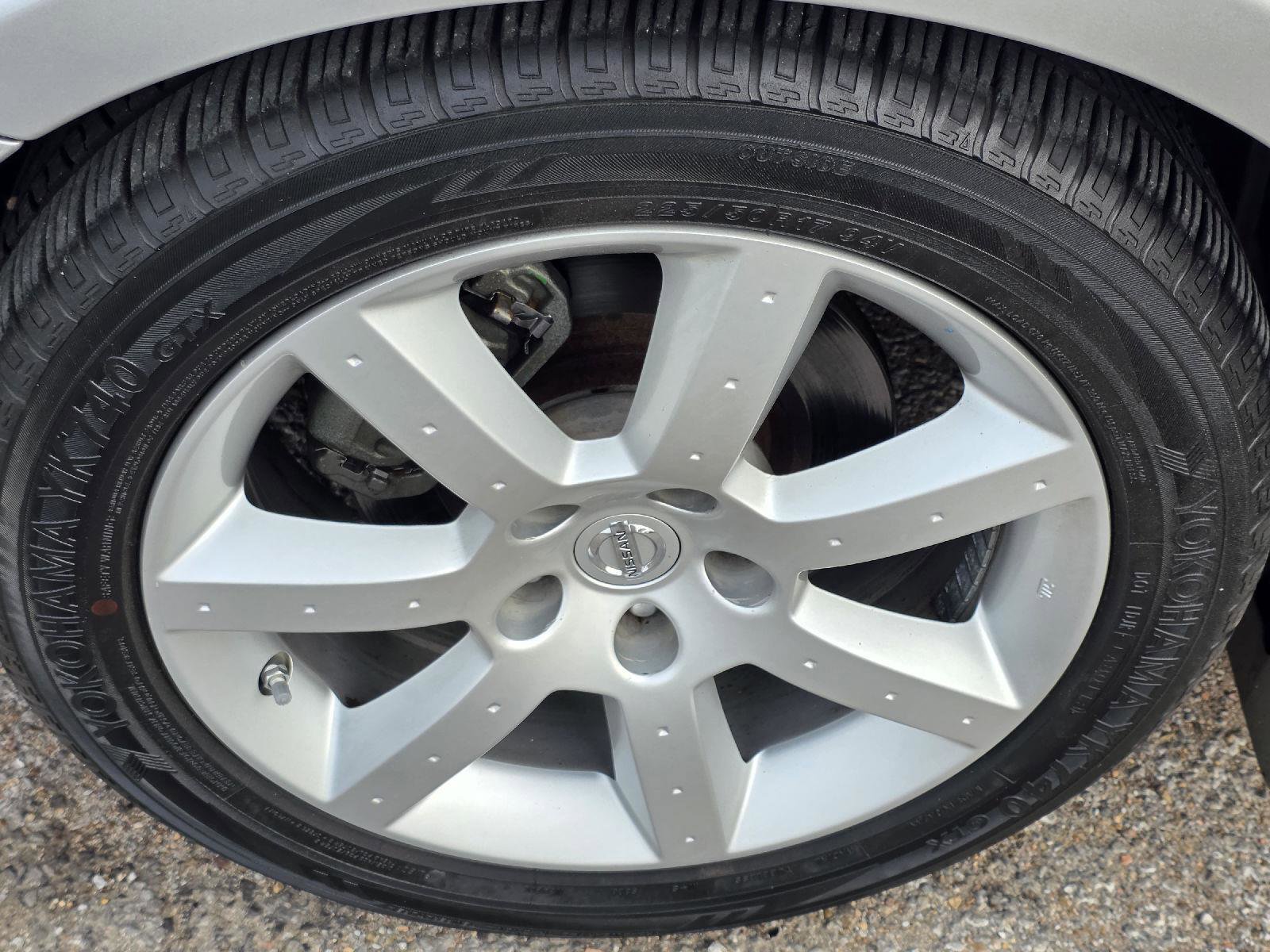 Used 2005 Nissan 350Z Touring RWD image 40