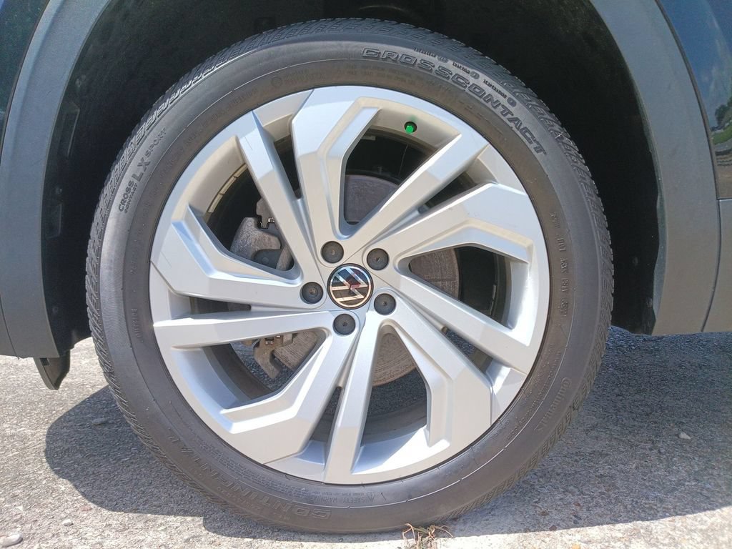 Used 2021 Volkswagen Atlas SE w/ Towing Package AWD/4WD image 12