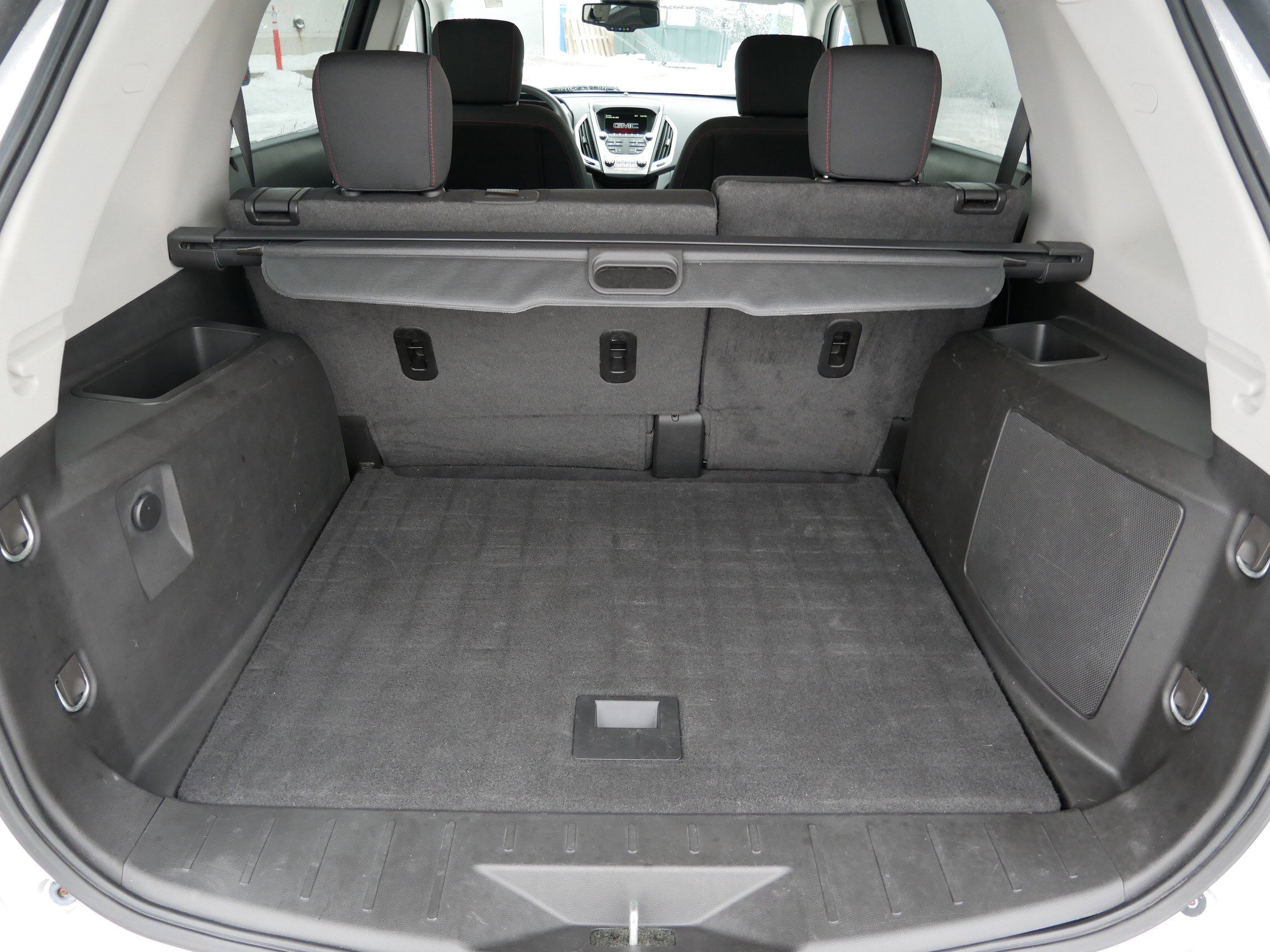 Used 2015 GMC Terrain SLE image 18