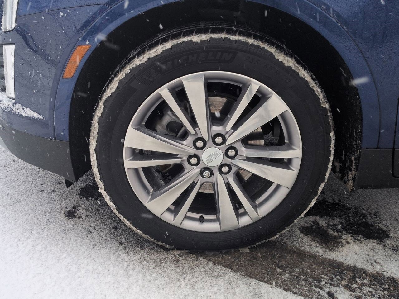 Certified 2024 Cadillac XT5 Premium Luxury image 17