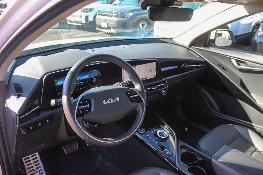 Used 2024 Kia Niro Wave w/ Wave Preserve Package FWD image 22