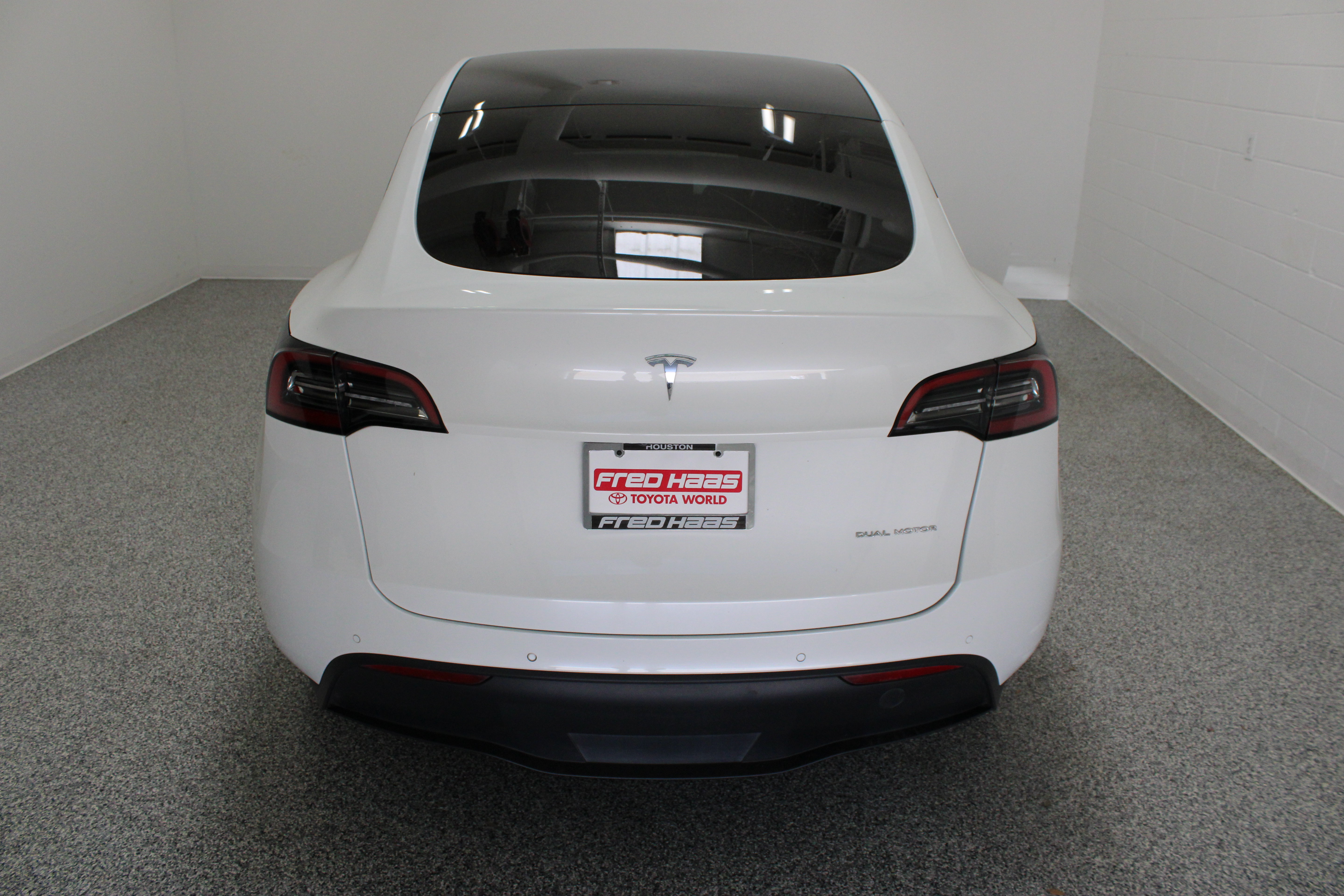 Used 2021 Tesla Model Y Long Range AWD/4WD image 8