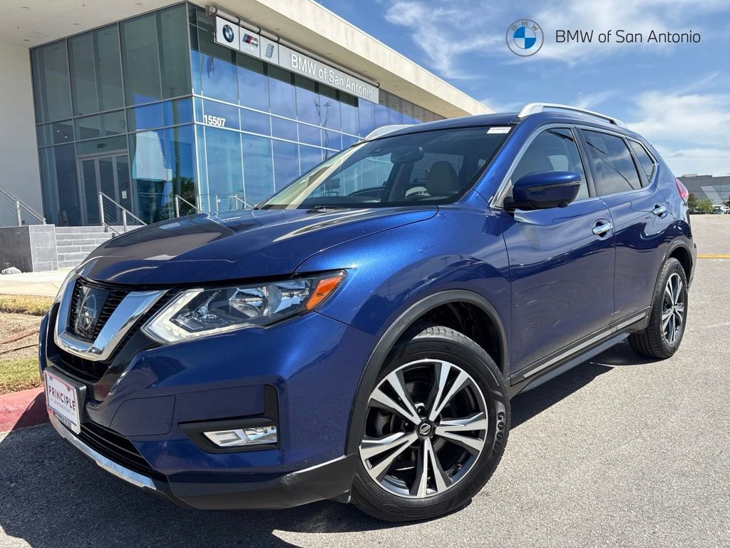 Used 2017 Nissan Rogue SL FWD image 1