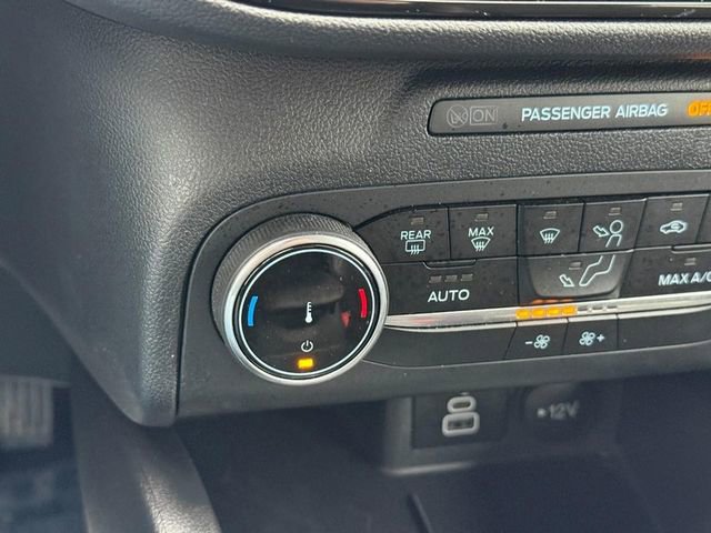 Used 2025 Ford Escape ST-Line image 25