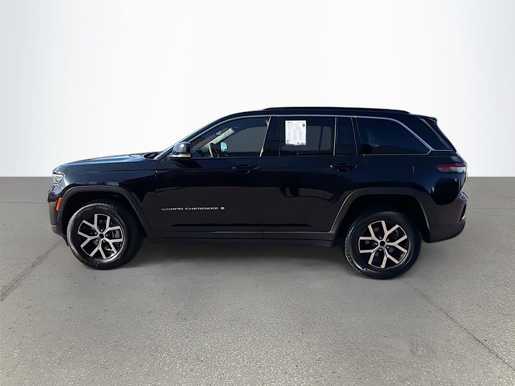 Used 2024 Jeep Grand Cherokee Limited image 8