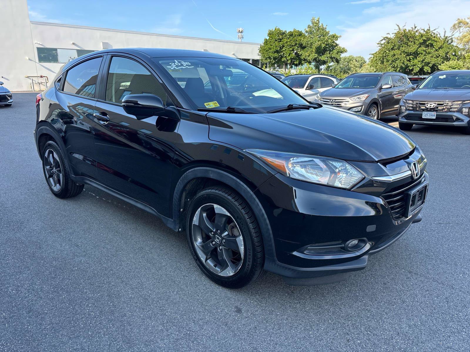 Used 2018 Honda HR-V EX image 7