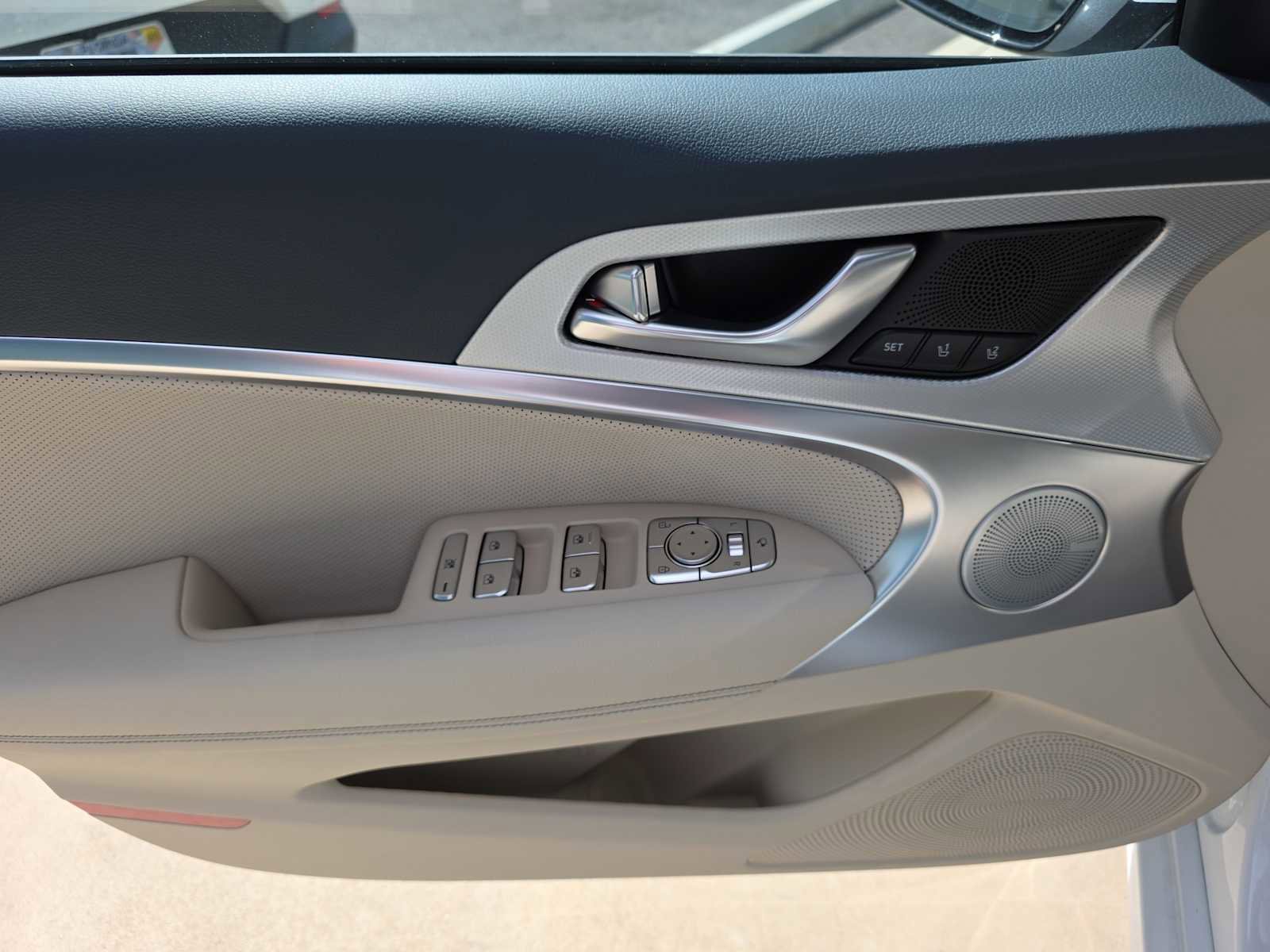 New 2026 Genesis G70 2.5T Prestige image 18