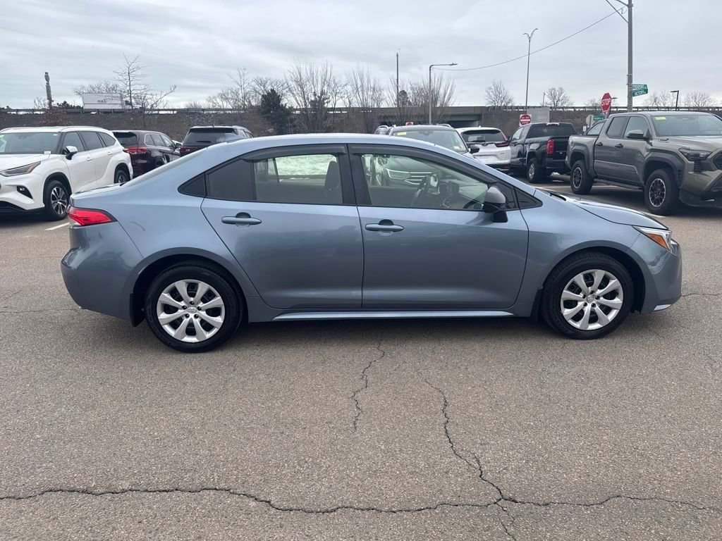 Used 2025 Toyota Corolla LE image 8