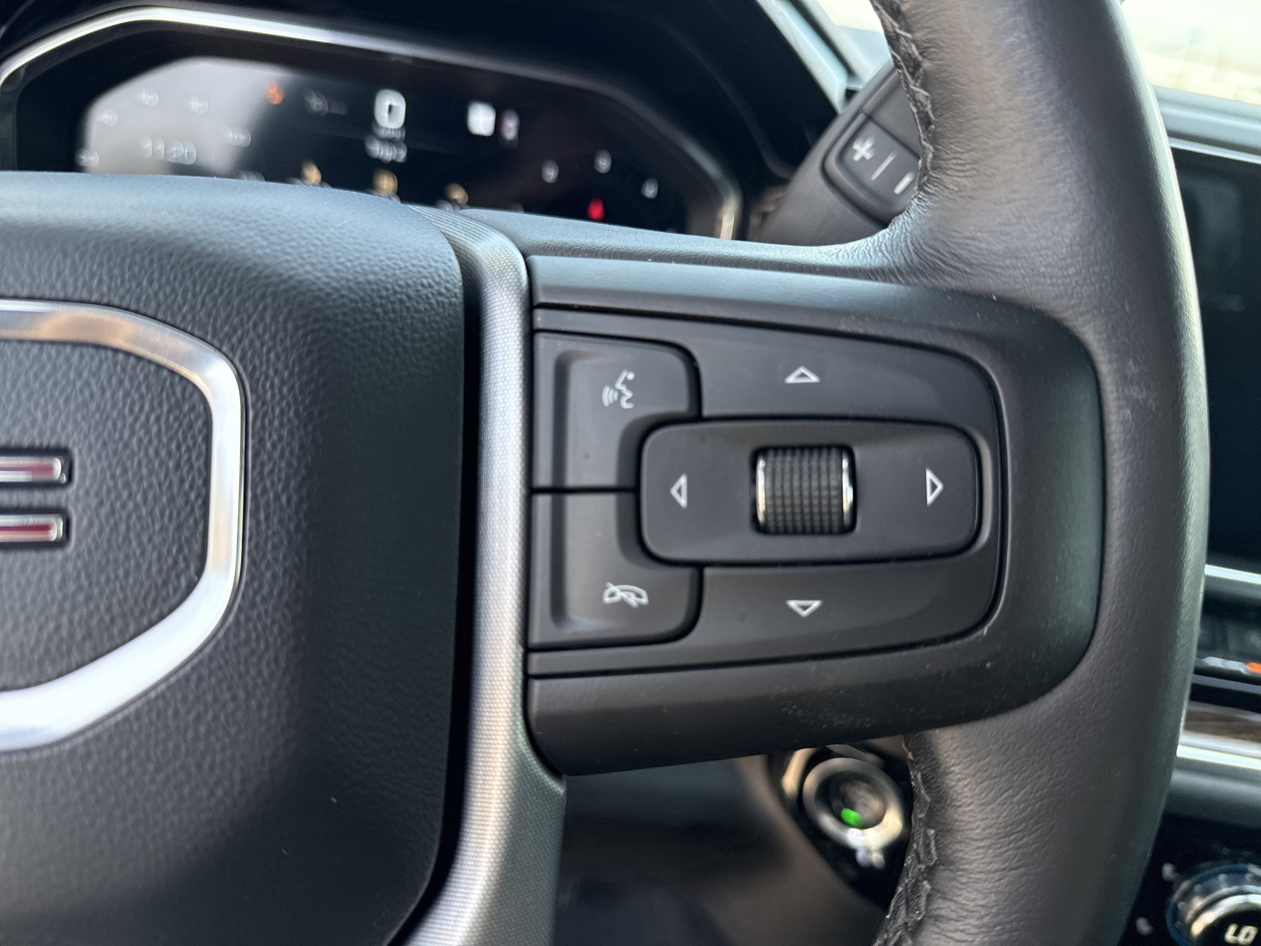 Used 2022 GMC Sierra 1500 Elevation image 24