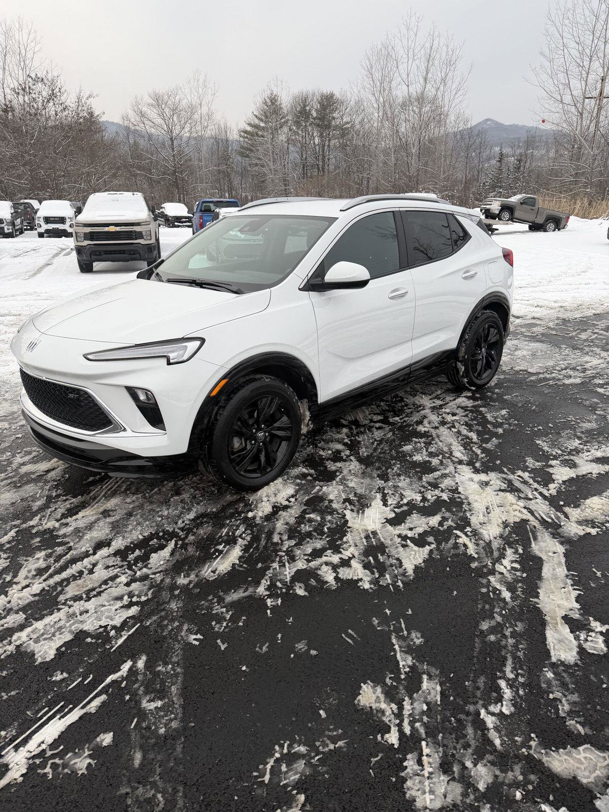 Used 2024 Buick Encore GX Sport Touring w/ Comfort Package image 2