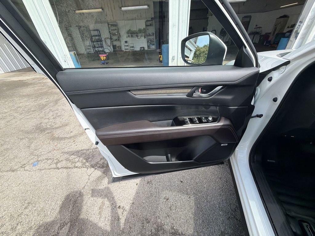 Used 2025 MAZDA CX-5 Signature AWD/4WD image 13