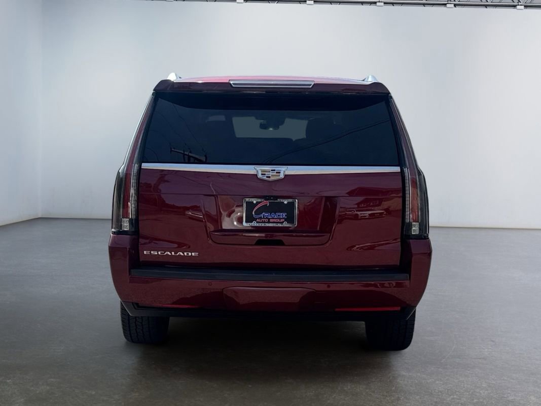 Used 2017 Cadillac Escalade ESV Luxury AWD/4WD image 6