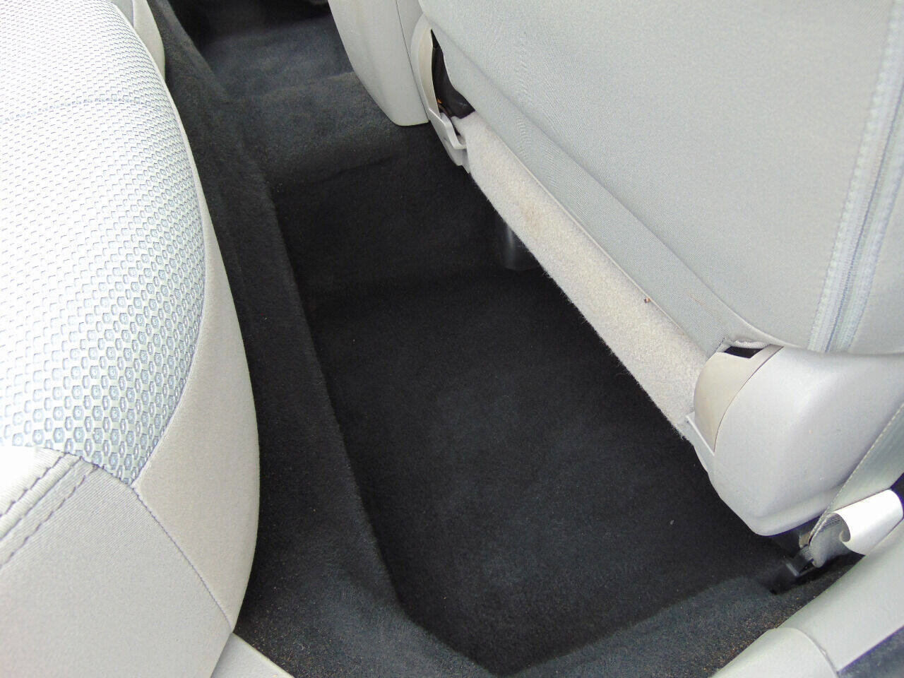 Used 2011 Subaru Forester 2.5X w/ Alloy Wheel Value Pkg image 17