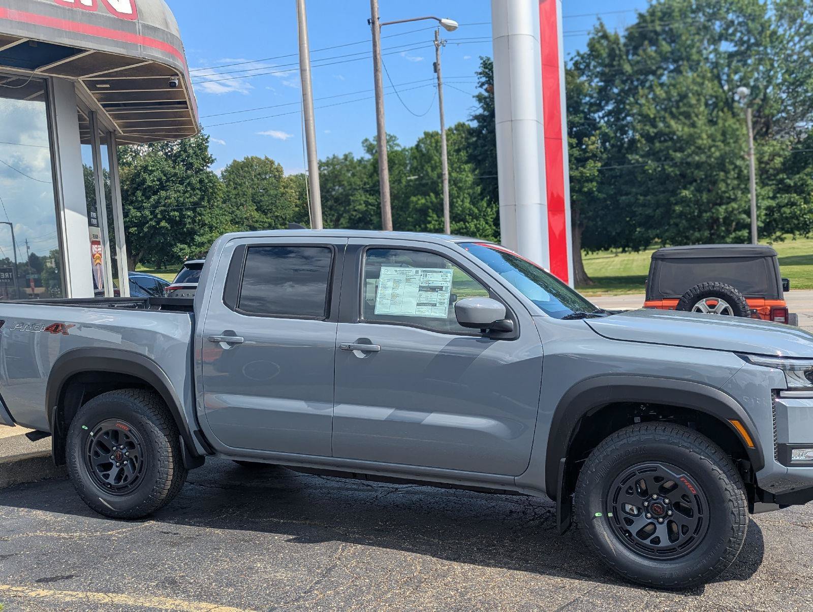 New 2026 Nissan Frontier PRO-4X w/ Tow Package AWD/4WD image 10