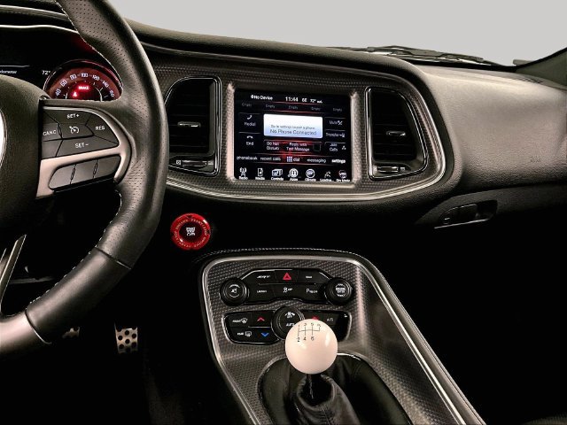 Used 2016 Dodge Challenger SRT Hellcat RWD image 6