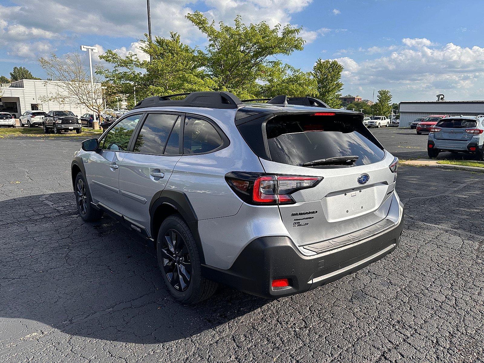 Certified 2025 Subaru Outback Onyx Edition AWD/4WD image 5